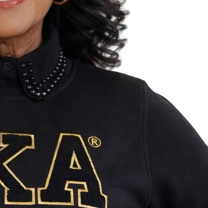 เสื้อสเวตเชิ้ต AKA Golden Soror Chenille สำหรับผู้หญิง ปักลายตัวอักษรกรีก เสื้อคอกลมพรีเมียม - Product Image 3