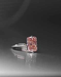 Bague en Moissanite Rose Taille Radiant, Plaqué Argent 925, Sertie à Griffes, Bijou de Fiançailles et de Mariage - Product Image 2