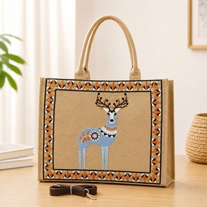 Bolso Tote de Lona con Bordado de Ciervo y Parches Geométricos, Cierre de Cremallera, para Llevar al Hombro, Ideal para Viajes Diarios - Product Image 2