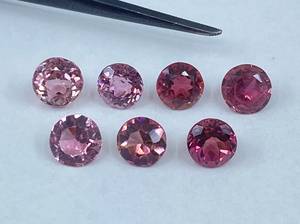Lot de pierres précieuses rondes facettées en tourmaline rose, tailles assorties, calibrées, naturelles, pour la fabrication de bijoux - Product Image 4