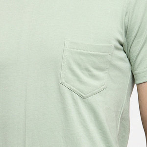 T-shirt décontracté uni à col rond avec poche poitrine, respirant et à séchage rapide, 100 % coton, couleur unie, pour homme, service OEM, collection 2025 - Product Image 5