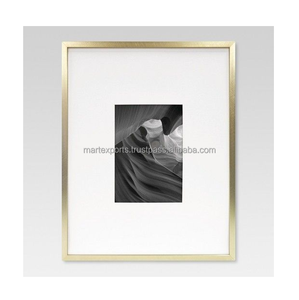 Grossiste et fabricant attractifs de cadre photo en métal sculpté à la main de forme unique de haute qualité au meilleur prix - Product Image 1