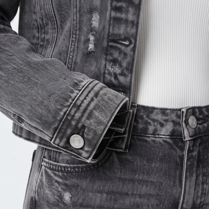 Ensemble en jean pour femme : veste à manches longues effet usé et jean baggy, survêtement en jean boutonné pour femme - Product Image 6