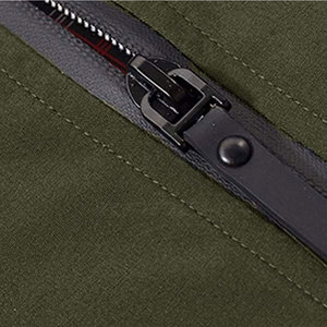 Blouson Bomber Hiver Homme Personnalisé Col Montant Logo Avant Écologique Respirant Service OEM Design 2026 Élégant Haute Qualité - Product Image 3