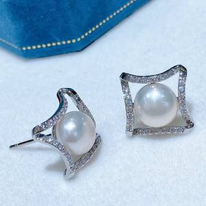 Retro S925 Pure <b>Silver</b> <b>Stud</b> Earrings with Exquisite Natural Pearl Fashionable Freshwater Jewelry - Product Image 1