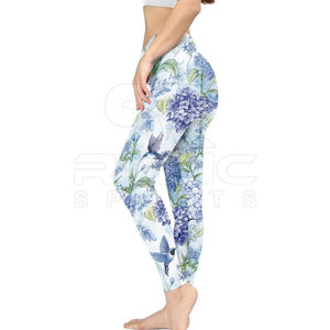 Leggings de sport pour femmes fabriqués au Pakistan, avec une texture douce et un tissu résistant, en vente. - Product Image 5