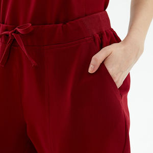 Conjunto de Uniformes Médicos Personalizados 2026 con Logotipo Bordado para Enfermeros y Hospitales, Venta al Por Mayor para Hombres y Mujeres - Product Image 2