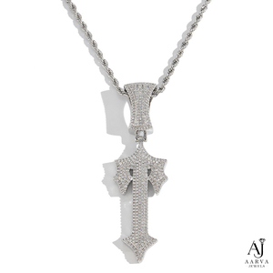 จี้รูปกางเขนประดับมอสซาไนต์เงินแท้จาก AARVA JEWELS สไตล์ฮิปฮอป เหมาะสำหรับทุกเพศทุกวัย สวมใส่ได้ทุกวัน ดีไซน์แบบ Claw Setting - Product Image 2