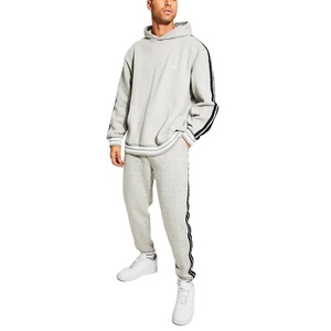 Fabricantes de ropa personalizada Chándales de buena calidad, pantalones de chándal Acampanados para hombre y conjuntos con capucha, Chándal Unisex - Product Image 1