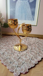 Candelabro de Diseño de 2 Pilares con Corte en Forma de Estrella, Soporte de Metal Dorado para Decoración de Fiestas y Eventos, para un Efecto de Iluminación Cálida - Product Image 1