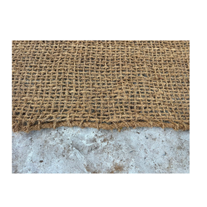 Filet en fibre de coco durable pour la protection des terres et des sols - Product Image 1
