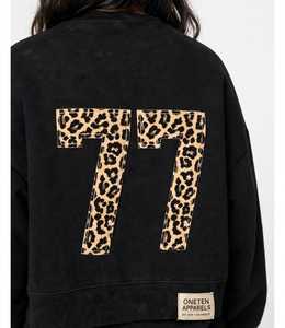 Sweat-shirt à capuche en molleton noir pour femme ONETEN, logo au dos, épaules tombantes, pull décontracté - Product Image 6