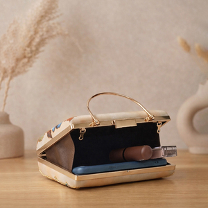 Bolso de mano con estampado floral dorado y bordado a mano, elegante bolso de noche para mujer, ideal para ocasiones festivas. - Product Image 5