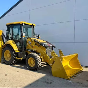 Chargeuse-pelleteuse CAT modèle 424-4WD d'occasion en bon état avec moteur de 55 kW - Product Image 1