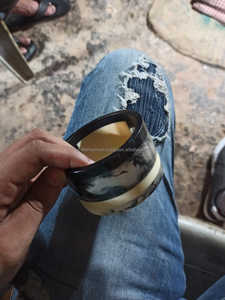 Elegantes brazaletes de resina multicolores con aspecto sin cortar, 3 formas diferentes, estilo de Ángel cuadrado Triangular circular para fiestas de regalos - Product Image 5