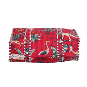 Sac fourre-tout en coton matelassé rouge à imprimé léopard bohème, ouverture supérieure, léger et durable pour les voyages, la plage et le shopping, toutes saisons - Product Image 4