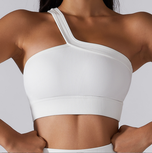 Soutien-gorge de sport de luxe pour femme à faible MOQ, respirant, écologique, sans couture, côtelé, asymétrique à une épaule, avec logo frontal, pour le yoga et le fitness - Product Image 1