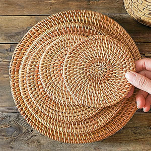Assiette en osier tressé à la main de qualité supérieure, motif floral, décoration de fête et cadeau, produit durable pour la maison, Vietnam - Product Image 1