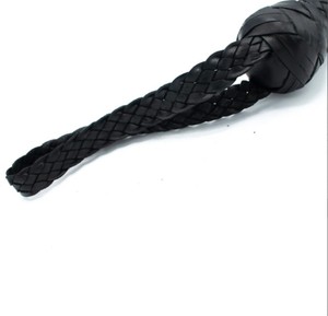 Fouet en cuir de vache véritable, 16 tresses, tressé marron et noir avec poignée à boucle (tailles 6-16 pieds) WP-1101 - Product Image 5