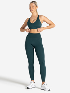 Nouveau soutien-gorge de sport ajustable et respirant pour femme adulte, ultra-extensible, avec détail dos découpé et logo frontal, pour un maintien optimal - Product Image 5