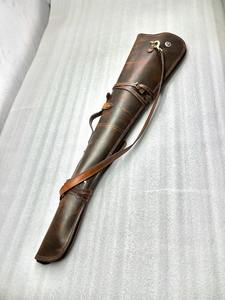 Étui de transport tactique en cuir personnalisé pour armes à feu avec système MOLLE et sangle d'épaule réglable à dégagement rapide pour la chasse et le stockage sécurisé - Product Image 2