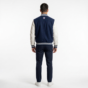 Blouson universitaire d'hiver personnalisé en laine marine écologique avec col montant, manches en cuir et patch en chenille, service OEM pour hommes - Product Image 6