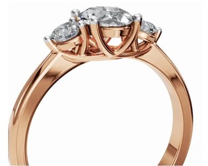 Bague en diamant ovale cultivé en laboratoire de la collection Trilogy, en or jaune, rose ou blanc 9kt, 14kt ou 18kt, 1,00 carat, trois pierres, bijoux durables - Product Image 4