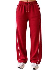 Pantalones de chándal de forro polar rojos para mujer, de pierna ancha, con ribete lateral, cintura elástica con cordón, ajuste holgado informal, estilo jogger, ropa de descanso suave - Product Image 1