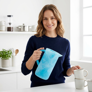 Carafe moderne en résine mate au design américain, motif flamant rose unique Aqua Swiri, pour fêtes, écologique, taille personnalisée, vaisselle. - Product Image 1