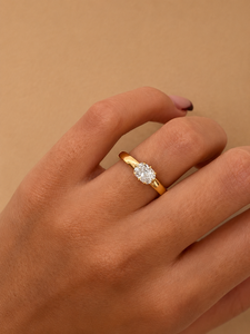 แหวนหมั้นเพชรเม็ดเดี่ยวทรงคุชชั่น 1 กะรัต ทอง 14K เพชรเพาะเลี้ยง ได้รับการรับรองจาก IGI แหวนแต่งงาน - Product Image 3