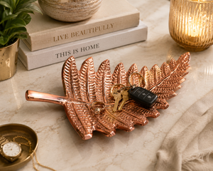 Bandeja de Aluminio Hecha a Mano con Diseño de Hoja |   Bandeja Decorativa de Metal para Servir Aperitivos, Frutos Secos, Joyas y Decoración de Mesa - Product Image 6