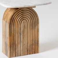 Table d'appoint Vandana Orion Sereno avec plateau en marbre, design de mobilier d'appoint moderne et luxueux