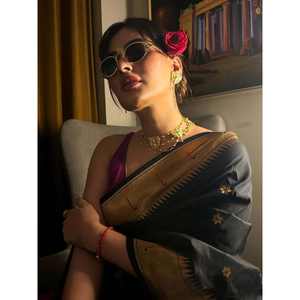 Sari en soie Paithani traditionnel spécial de Karishma Sharma, noir, tissé avec des fils Zari, Vitthala God, vêtements indiens et pakistanais, 650g - Product Image 4