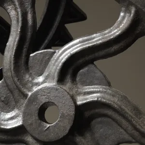 Escultura Metálica Contemporánea Hecha a Mano, Colección Decorativa Premium para Compradores de Decoración de Hogares de Lujo en Todo el Mundo - Product Image 2