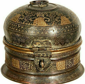 Pendentif élégant en argent avec incrustation florale verte et violette, disponible à prix de gros pour la décoration. - Product Image 6