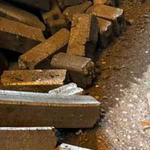 Carbón vegetal AVC tipo B en caja de 10 kg, sin humo, para restaurantes, barbacoas y catering, exportación mundial confiable. - Product Image 4