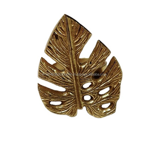 Servilleteros de metal modernos de lujo y aros para servilletas, anillo de servilleta en todos los acabados, oro, plata, oro rosa en tamaños personalizados - Product Image 1