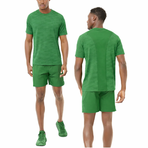 Camiseta deportiva verde personalizada para hombre, ropa de gimnasio, ligera, transpirable, para fitness, de corte regular, fabricación de camisetas. - Product Image 1