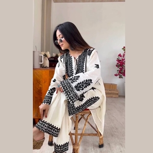 Magnifique ensemble Kurti Palazzo en soie rayonne Butti avec broderie point de chaînette, prêt-à-porter, tenue ethnique pour femmes - Product Image 1