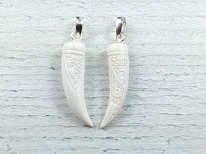 Pendientes Exclusivos con Colgante de Hueso, Diseño Étnico, Artesanía Natural - Product Image 3