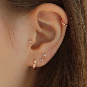 14K Solid Gold <b>Beaded</b> Labret Manufacturer Body-Safe Internal <b>Threading</b> 16G 18G Real Diamond Lab Grown Piercing Factory - Product Image 2