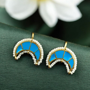 Modernos Pendientes de Aro con Cuentas de Turquesa Azul y Baño de Oro - Product Image 2