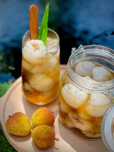 Litchis vietnamiens frais en conserve de qualité supérieure, en sirop épais, 565g par boîte, fruits tropicaux en conserve de haute qualité en provenance du Vietnam - Product Image 3