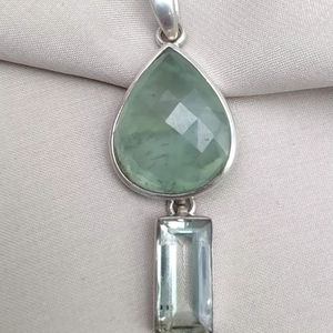 จี้อเมทิสต์เงินแท้ 925 เครื่องประดับพลอยสีม่วงธรรมชาติของขวัญหรูหราสำหรับผู้หญิงการออกแบบทำด้วยมือที่ไม่ซ้ำใคร - Product Image 1