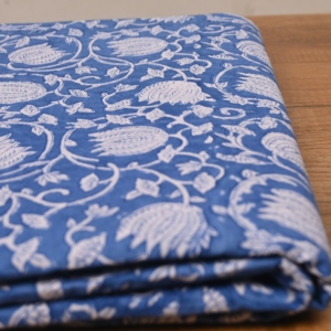 Tela de Algodón 100% Orgánica Premium, Estampada a Mano con Diseño Floral Kalamkari, de Peso Medio, Ecológica, Ignífuga, para Mujer - Product Image 6