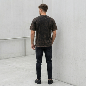 T-shirt unisexe à manches courtes en jersey 100% coton, coupe classique, respirant, style streetwear vintage, avec impression sérigraphique personnalisée et effet délavé à l'acide - Product Image 6