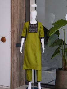 NUEVO LANZAMIENTO: VESTIDO DE PATCHWORK EN TELA FUIX GEORGETTE, COMPLETAMENTE CONFECCIONADO, AJUSTABLE HASTA LA TALLA 44 - Product Image 5