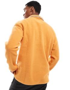 Vestes en polaire Sherpa camouflage en polyester recyclé, coupe classique, avec poches poitrine et poches zippées sur les manches, pour hommes, vente en gros - Product Image 2