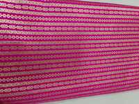 Tissu brodé en zari de Banarasi