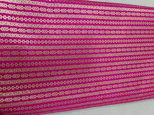 Tissu brodé en zari de Banarasi - Product Image 1